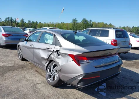 2025 Hyundai Elantra Sel Sport z USA, uszkodzony, nr VIN KMHLM4DG4SU882605